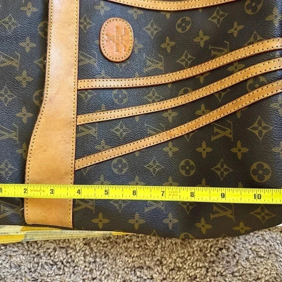 Louis Vuitton large should tote bag - Picture 16 of 16
